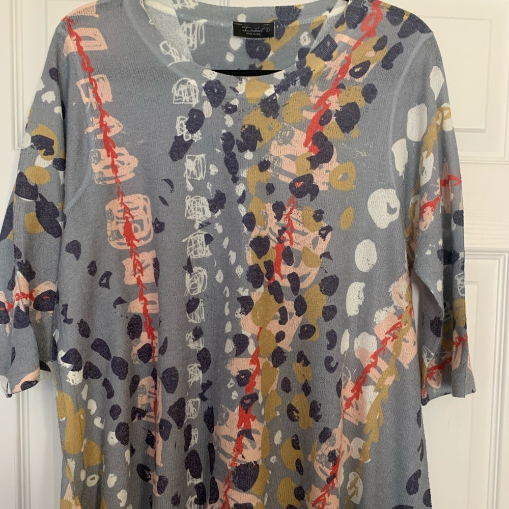 Lightweight 3/4-length sweater